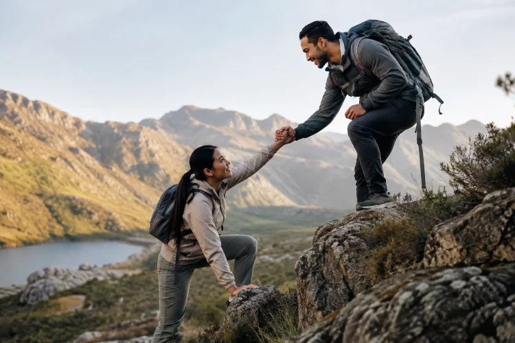 How Emotional Intelligence Helps Build Trust in Human Relationships